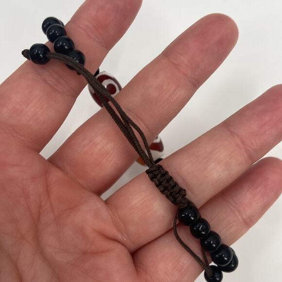 Red and white Beaded adjustable bracelet - Picture 3 of 4